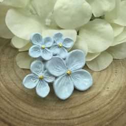 Bomboniera Nascita Comunione Matrimonio Calamita Fiori Ortensia, Azzurro Polvere - Cupido & Co.
