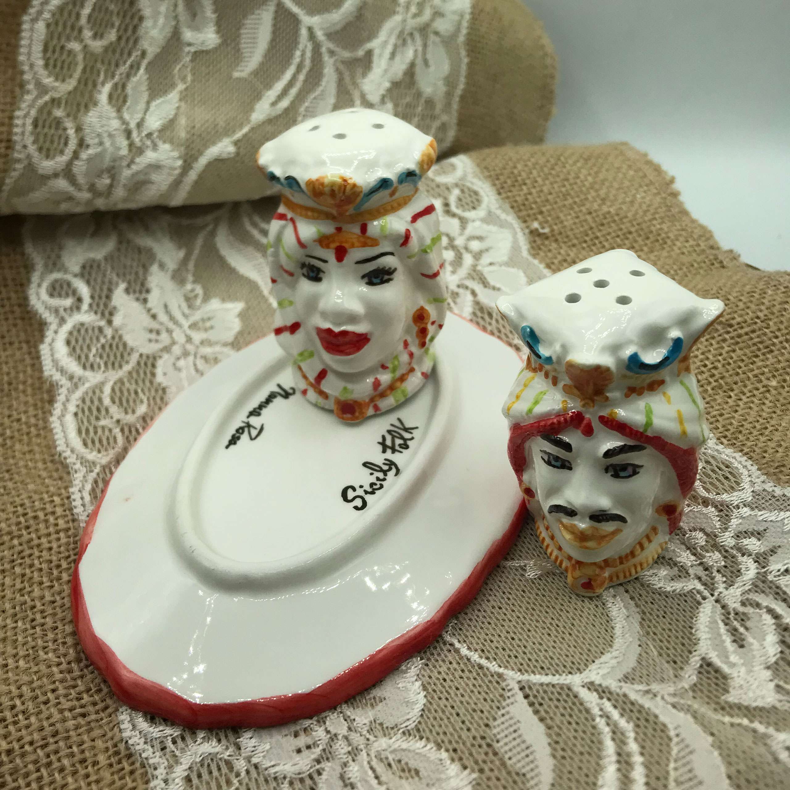 Set-sale-e-pepe-con-vassoio-testa-di-moro-africano-sicily-folk-donna (2)